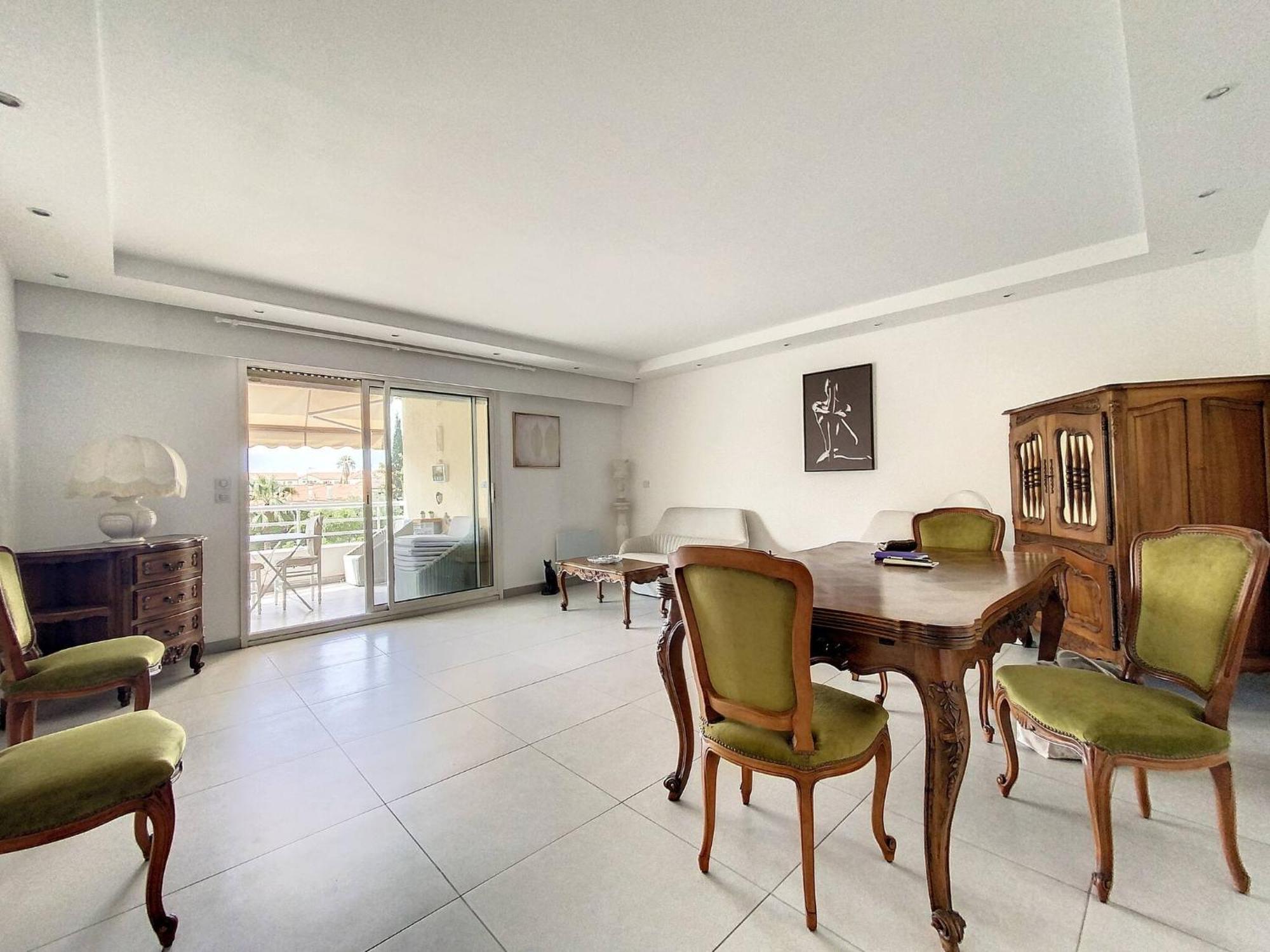 Appartamento - 3 Pieces A 15mn Palais *